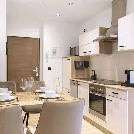 Apartment- Kueche- Parkplatz- Digitaler Check-in By Interhome 호프